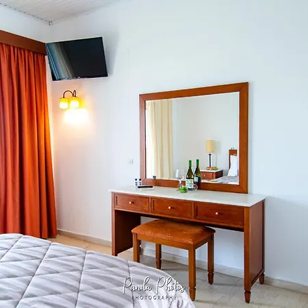 Zante Apts 公寓 拉加纳斯